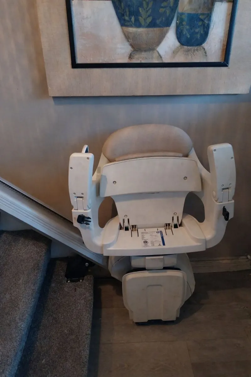 STAIRLIFT - Image 1