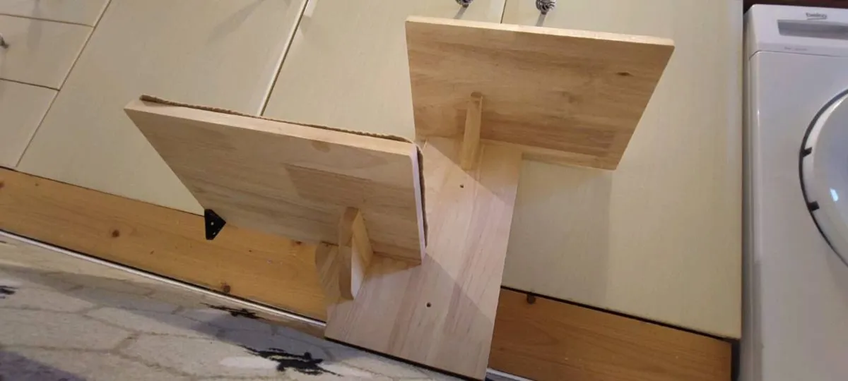 Cat shelves (Wall mounted) - Image 2