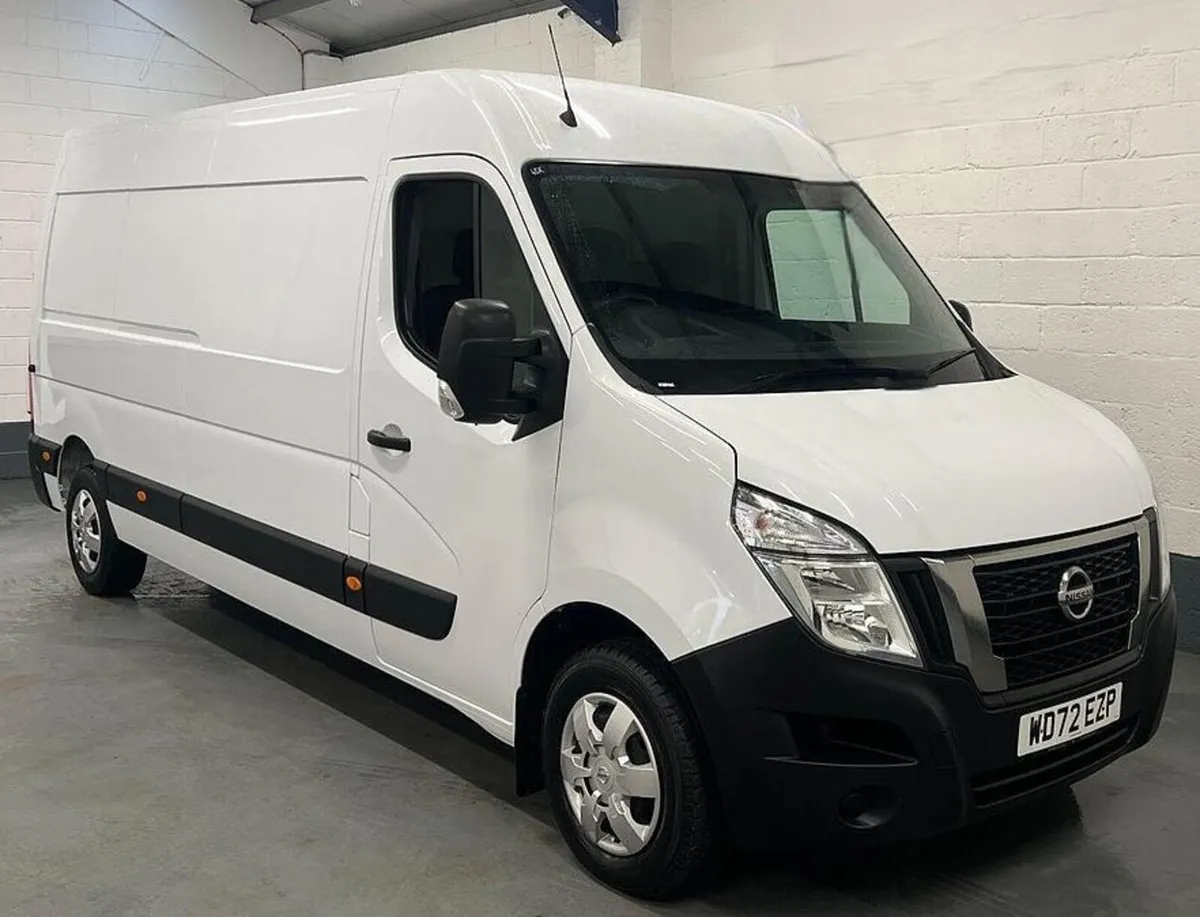 2023 Nissan Interstar Panel Van - Image 2