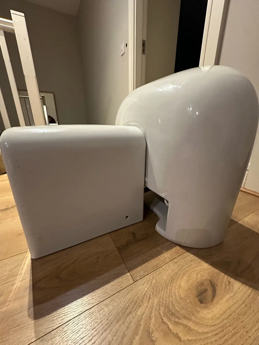 RAK Pedestal Bathroom Basin with Tap - Image 2