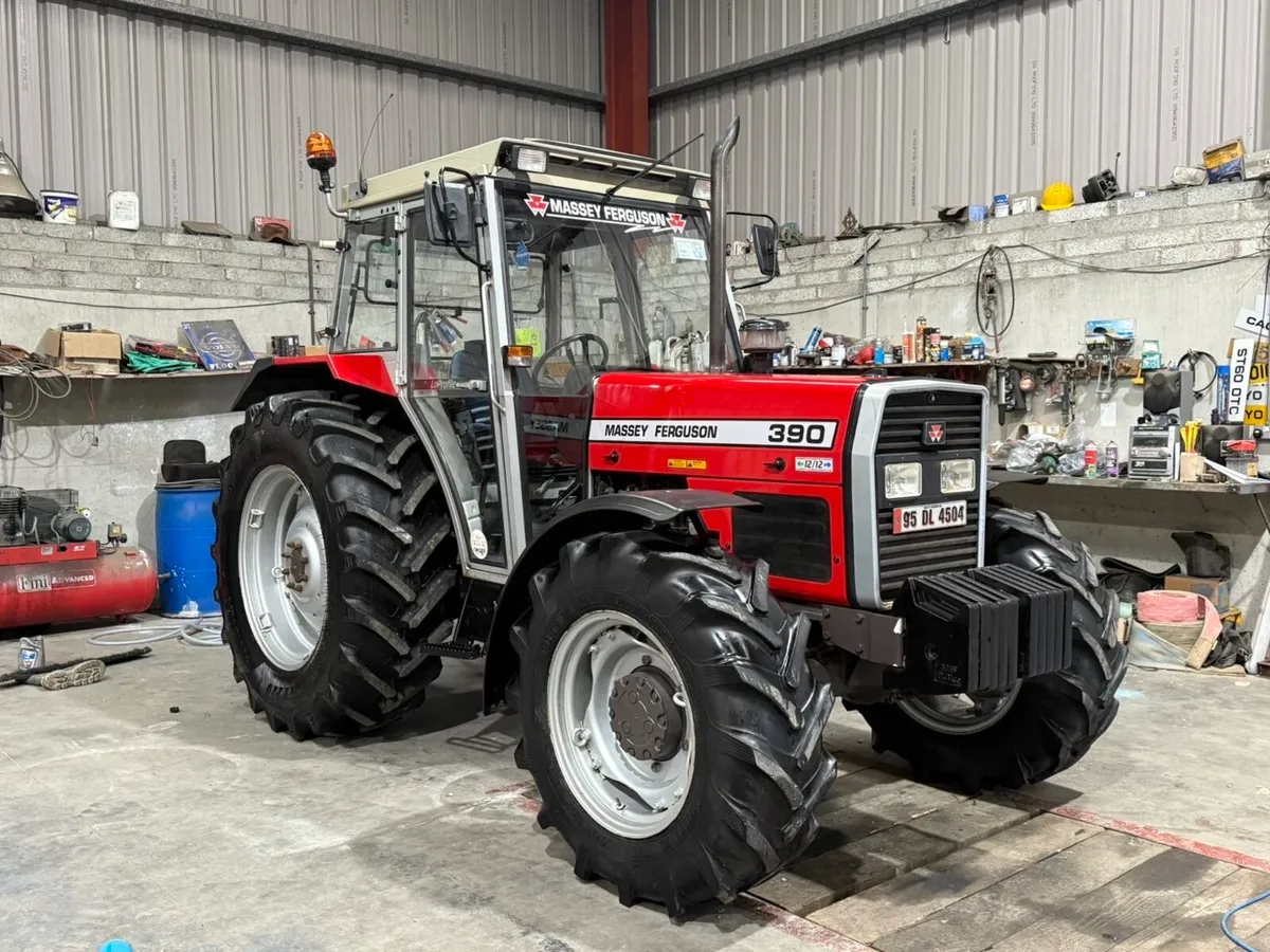 Massey Ferguson 390 - Image 1