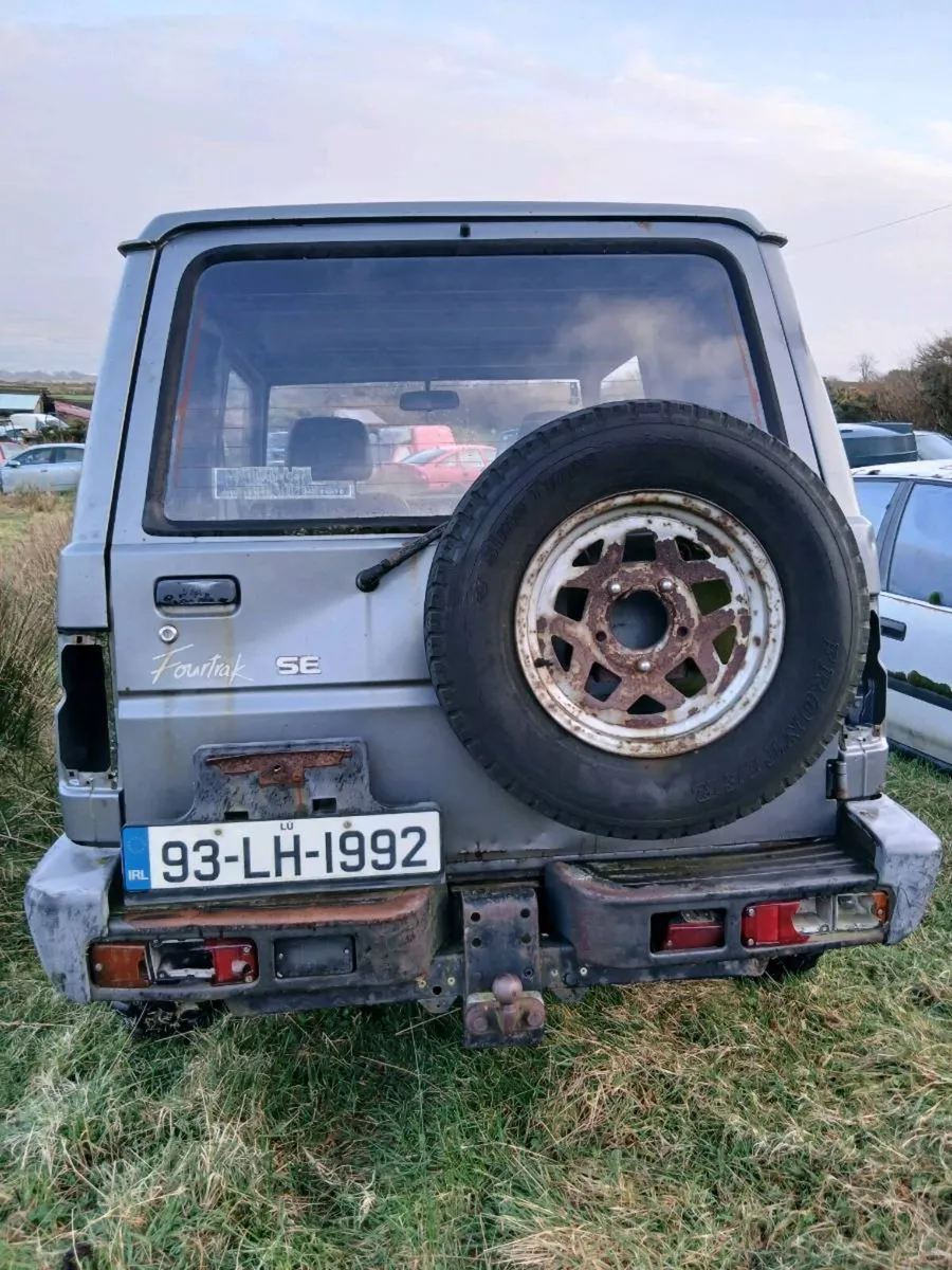 1993 daihatsu fourtrak 2.8 SE - Image 1