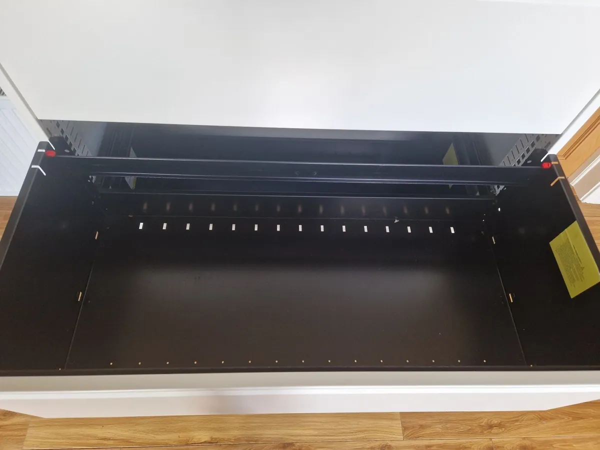 Storage Press Lockable - Image 3