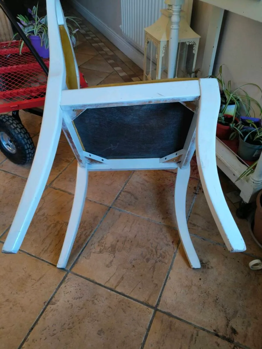 Vintage bedroom dining chair. Perfect condition 
C - Image 3