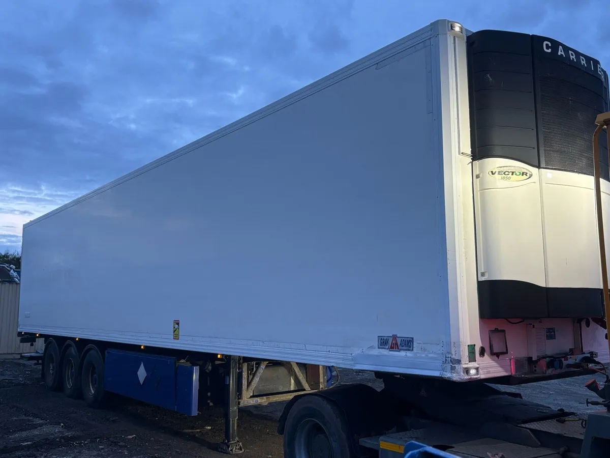 2009 Gray&adams - Image 1