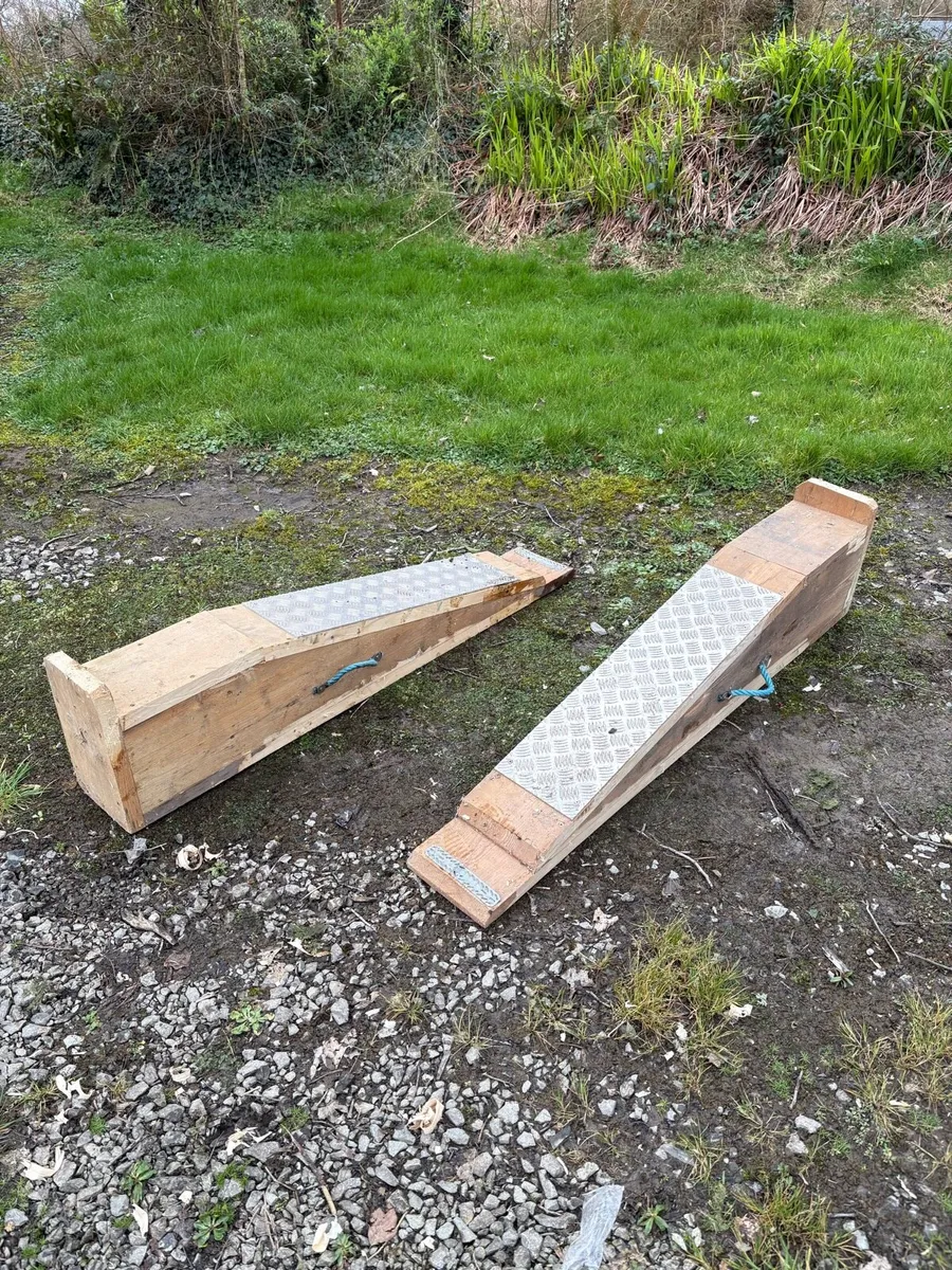 Wood car ramp - Image 2