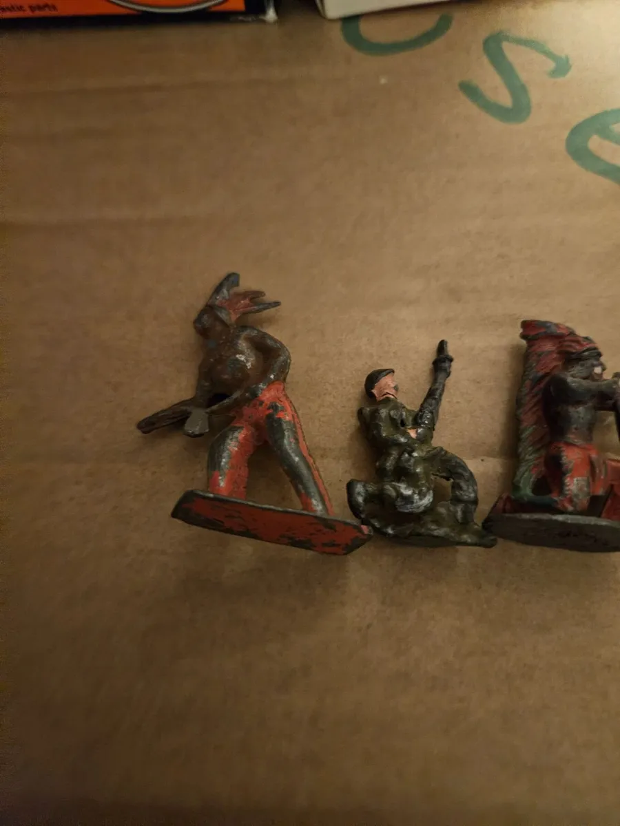 Vintage Hollow Cast and Lead Soldiers - Image 3