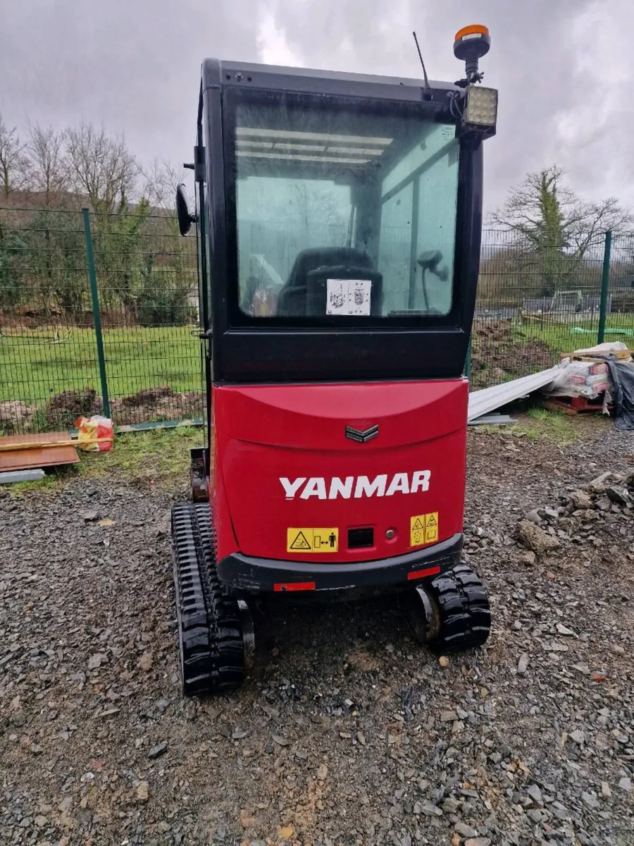 Yanmar digger - Image 1