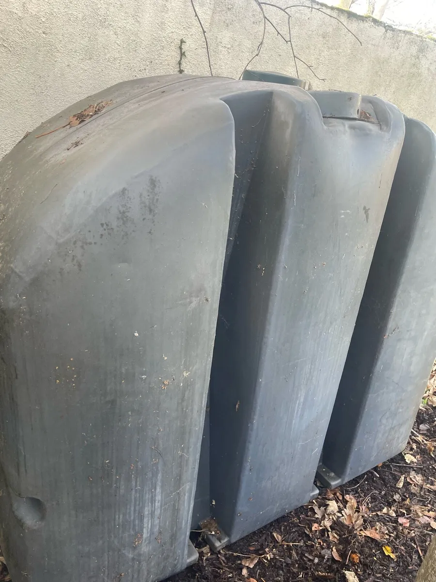 Large Domestic oil Tank - Image 1