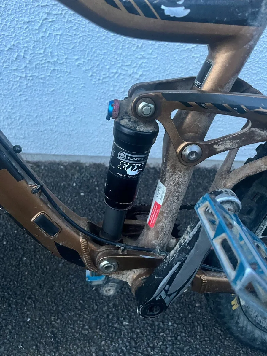 Giant full suspension bike - Image 4