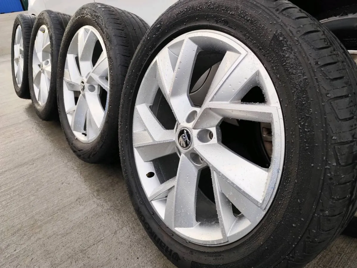 19" Skoda alloy wheels - Image 1