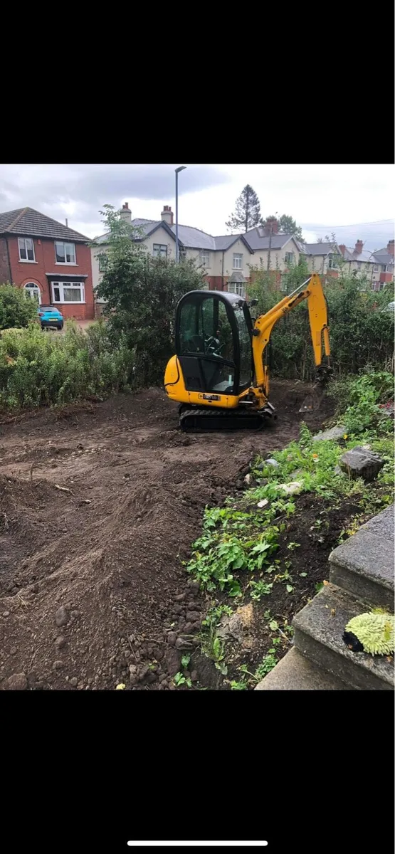 Mini Digger Hire With Operator - Image 4