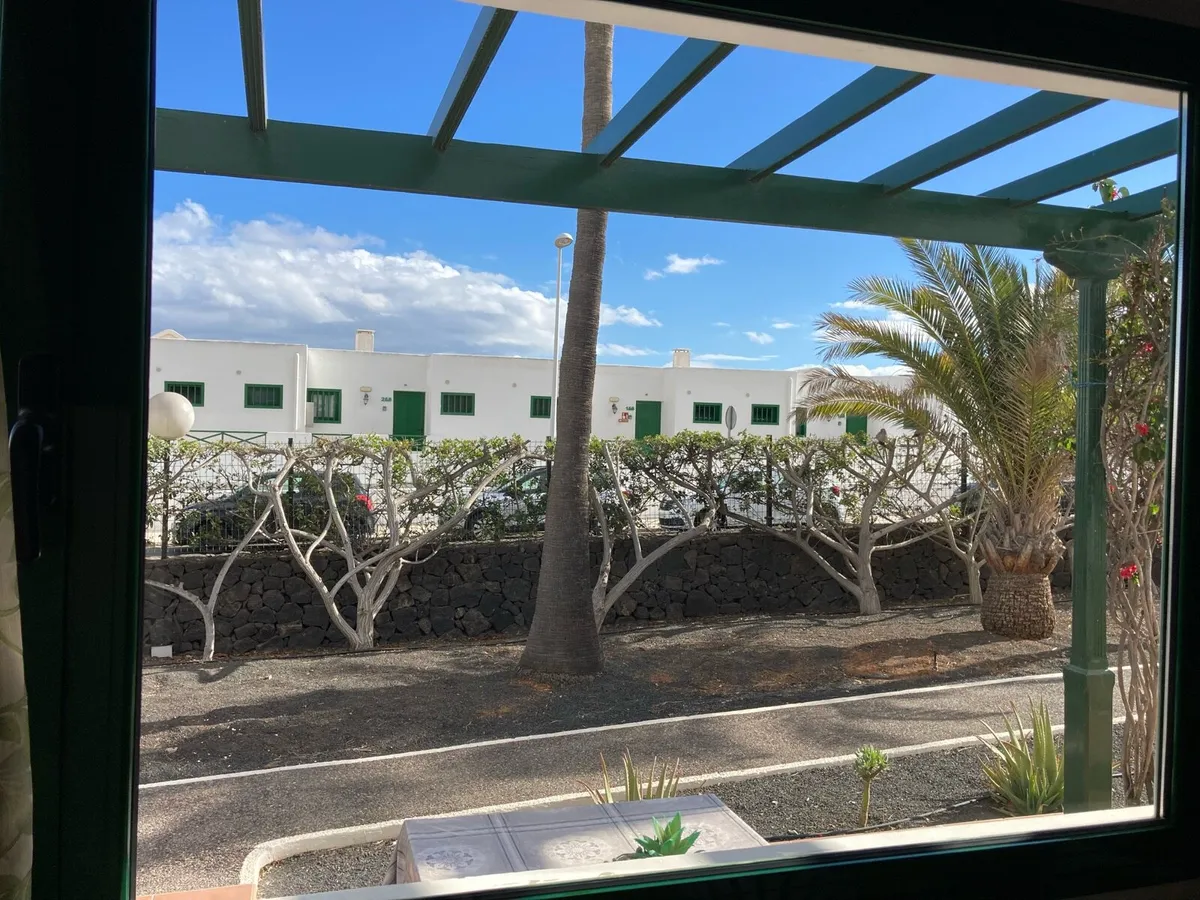 Beachside Bungalow Puerto del Carmen Lanzarote - Image 2