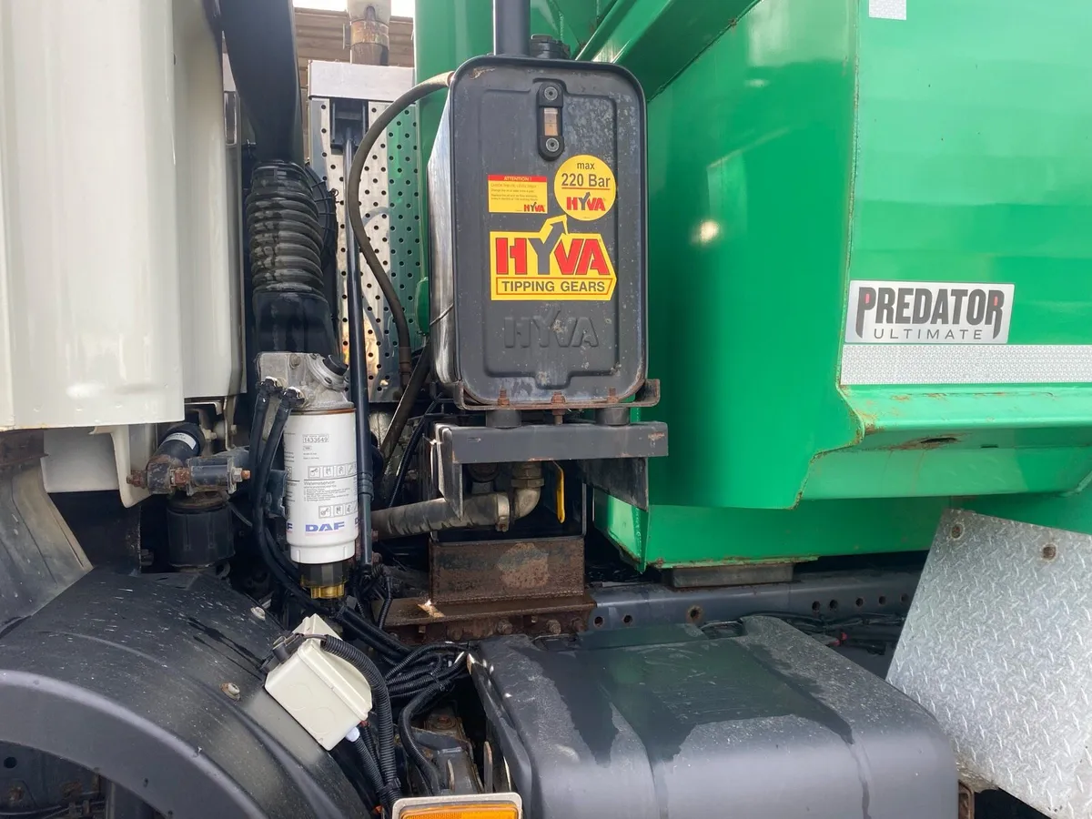 Daf cf 8x4 tipper - Image 4