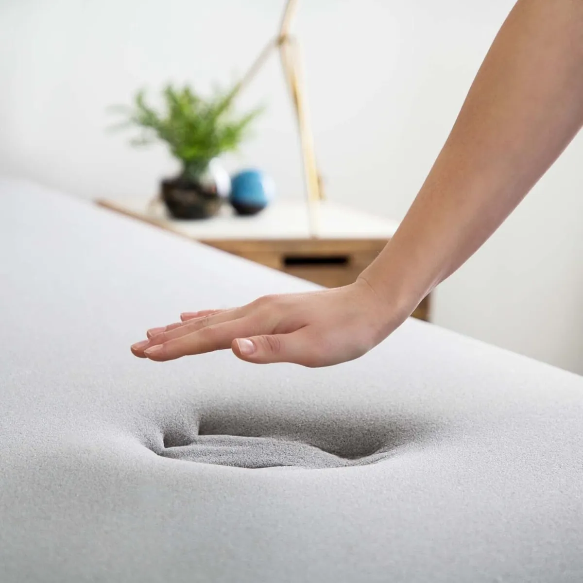 7.5 cm Bamboo Charcoal Memory Foam Mattress - Image 4