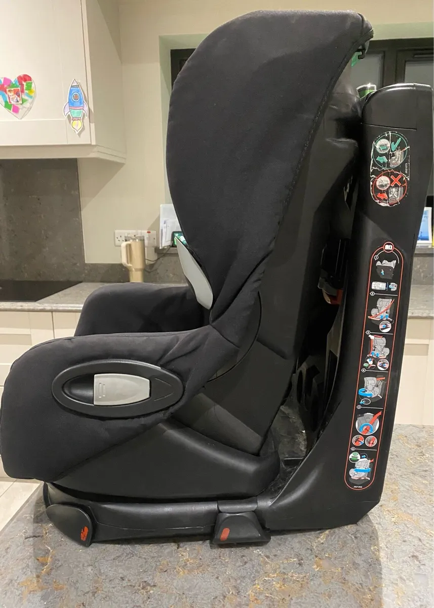 Toddlers maxi-cosi  car seat - Image 2