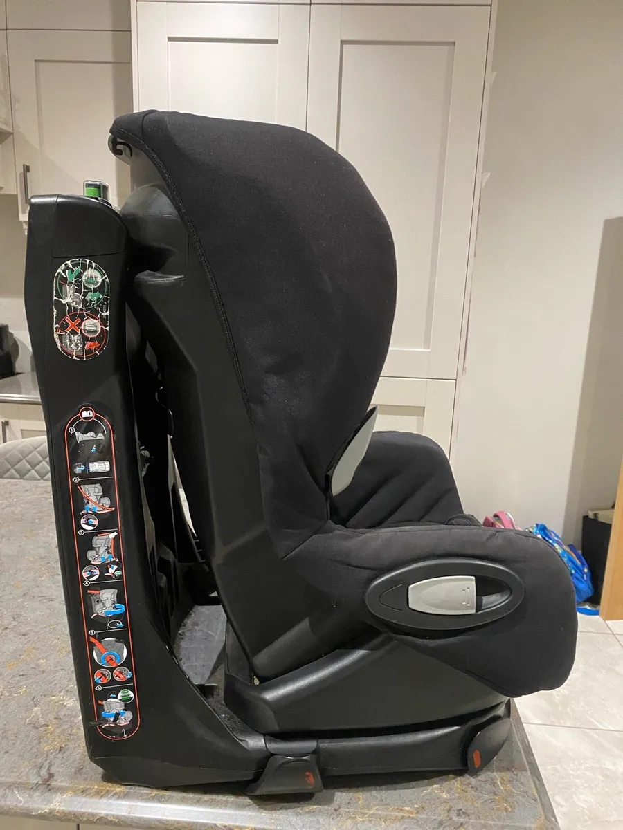 Toddlers maxi-cosi  car seat - Image 4