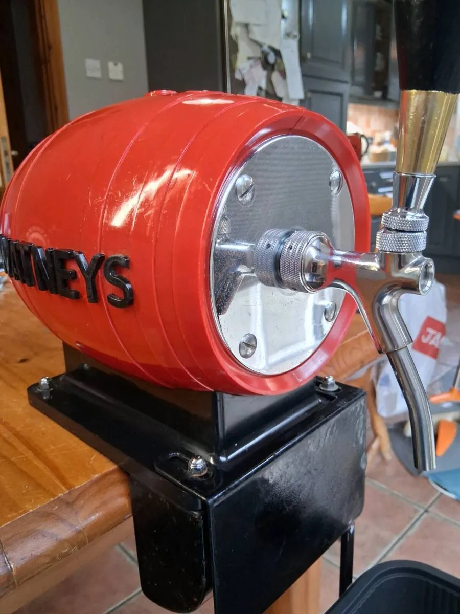 1966 WATNEYS RED BARREL PUMP - Image 2