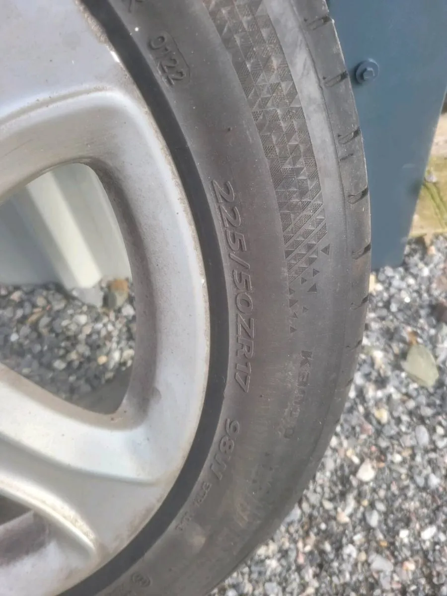 17 inch audi alloys. - Image 2