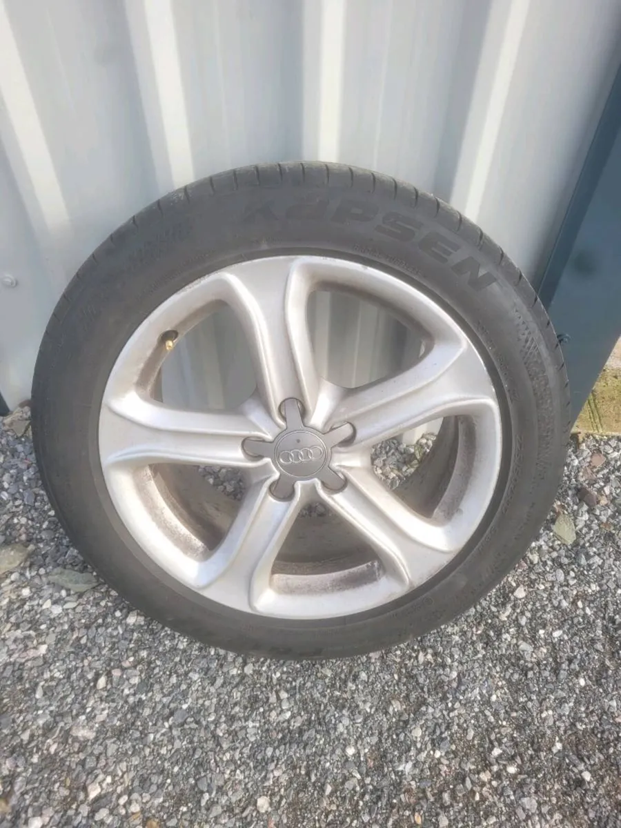 17 inch audi alloys. - Image 3