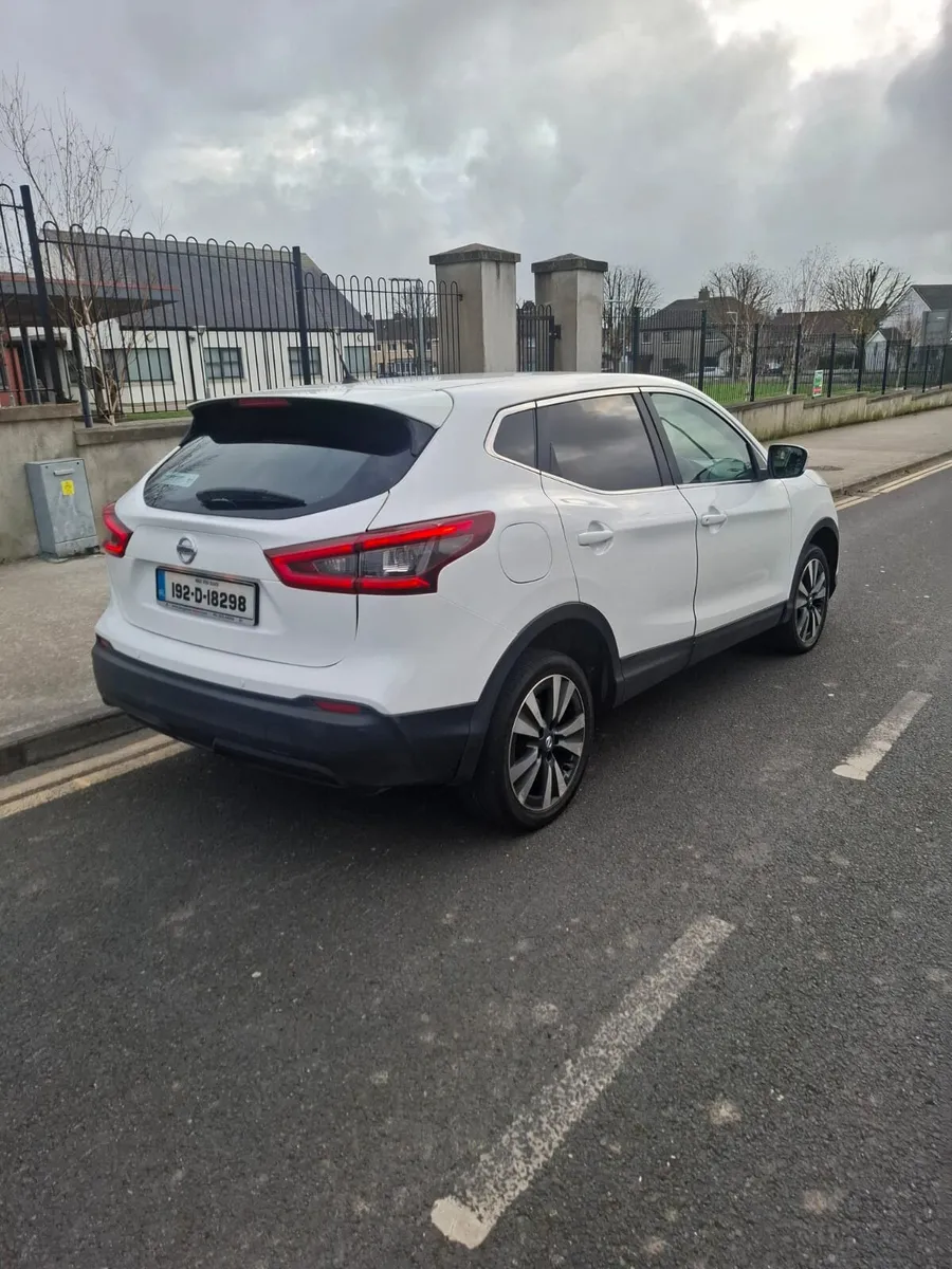 192 Nissan Qashqai Van - Image 2