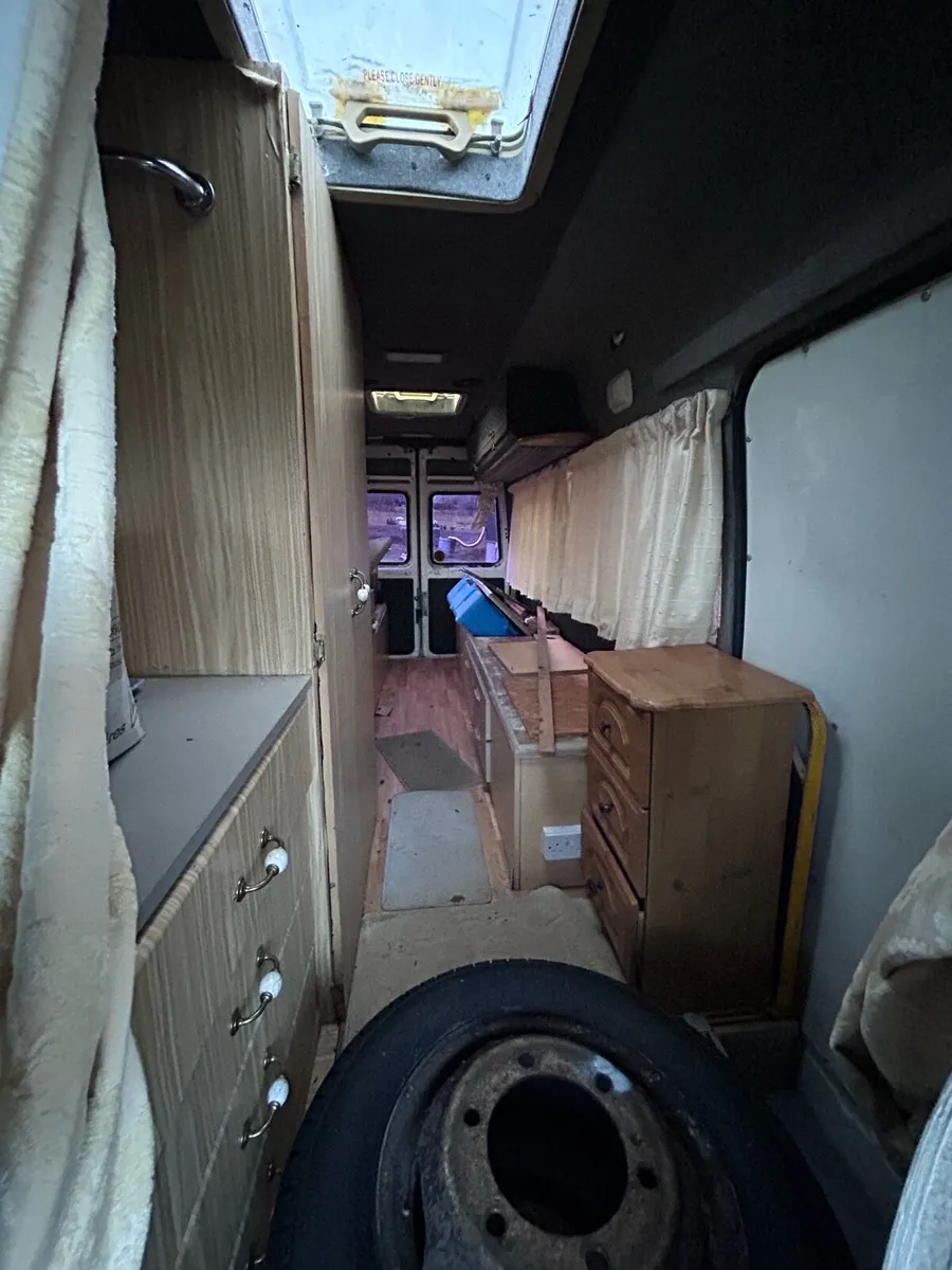 Camper Van - Image 3
