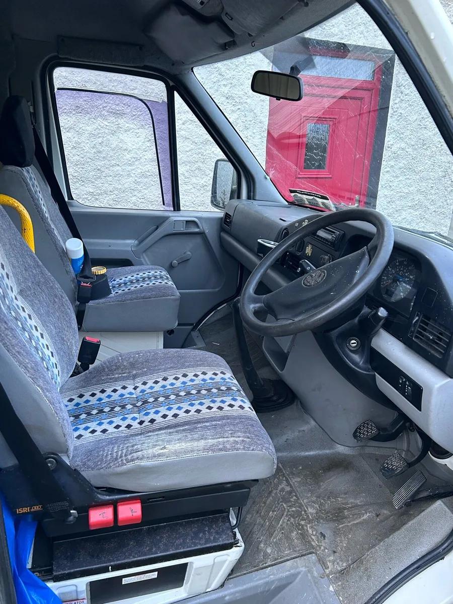 Camper Van - Image 4