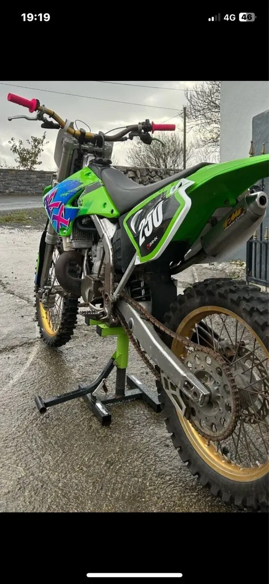 2005 kawasaki 250 cc 2 stroke - Image 1