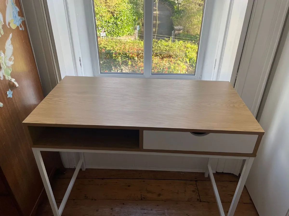 Desk - Image 2