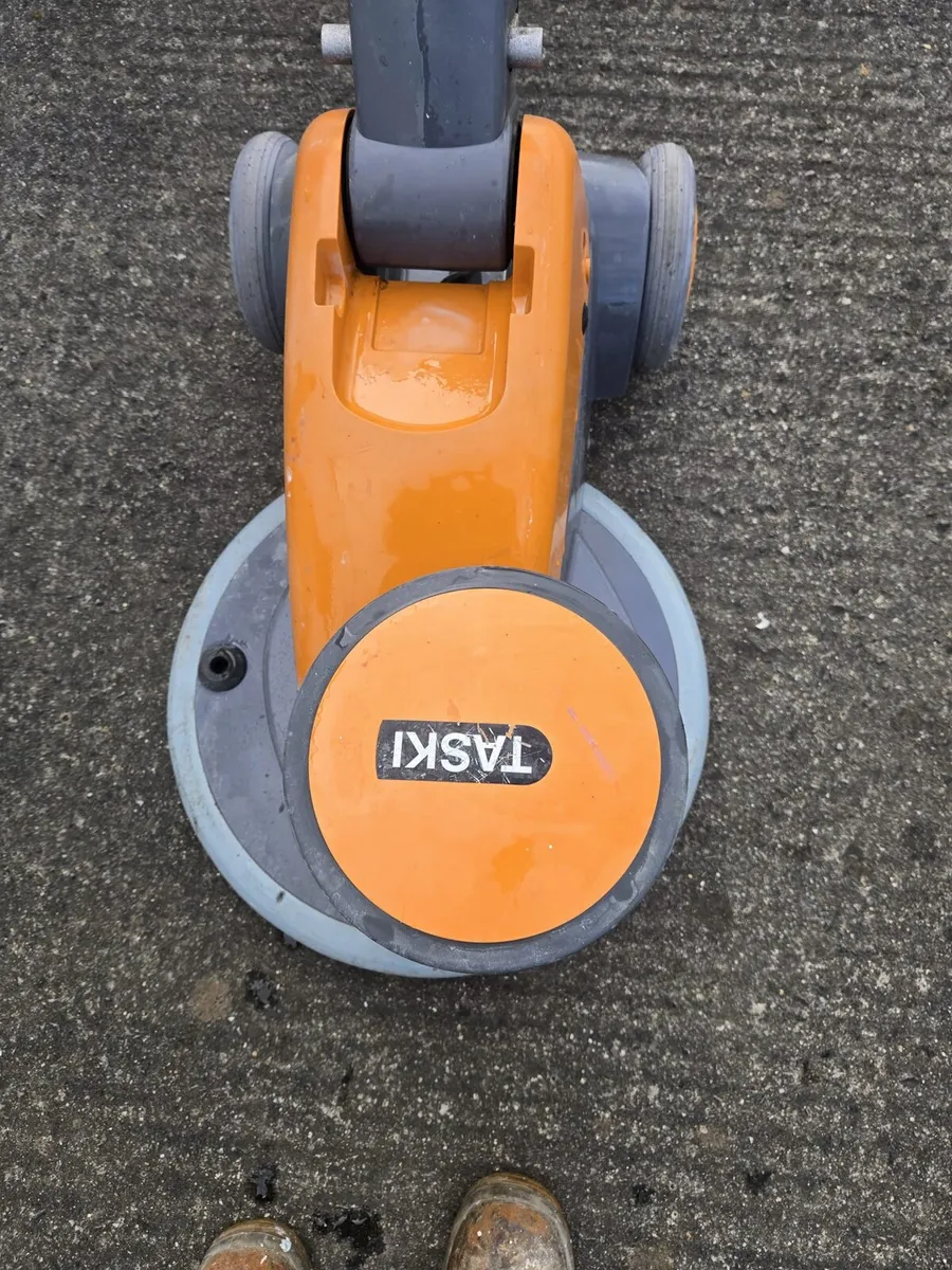 Taski, industrial floor scrubber/ floor polisher s - Image 1