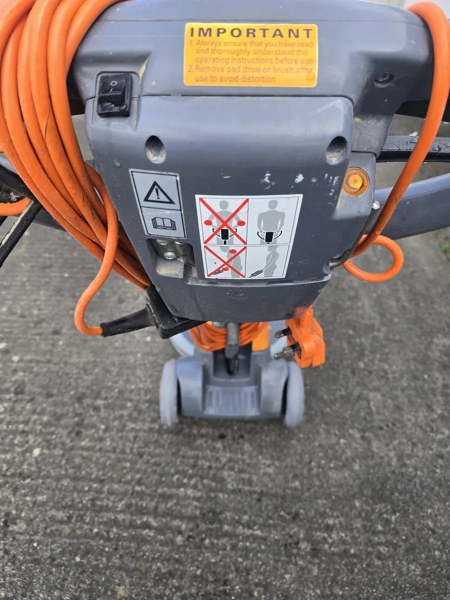 Taski, industrial floor scrubber/ floor polisher s - Image 3