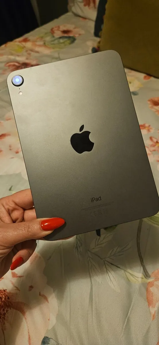 iPad mini 6th Gen 64GB - Image 3