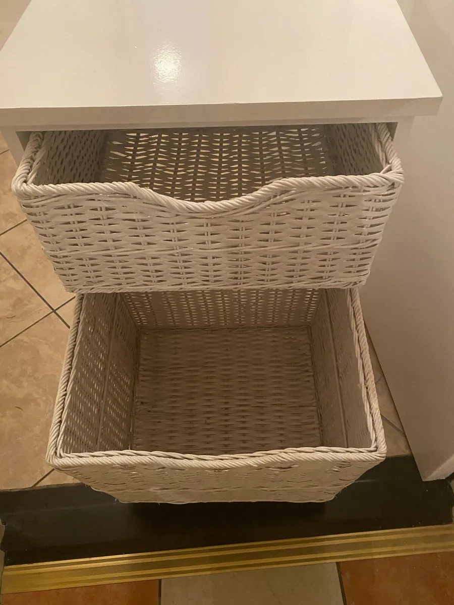 Bathroom cabinet - Image 1