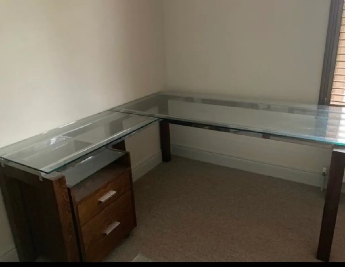 Office furniture - Image 2