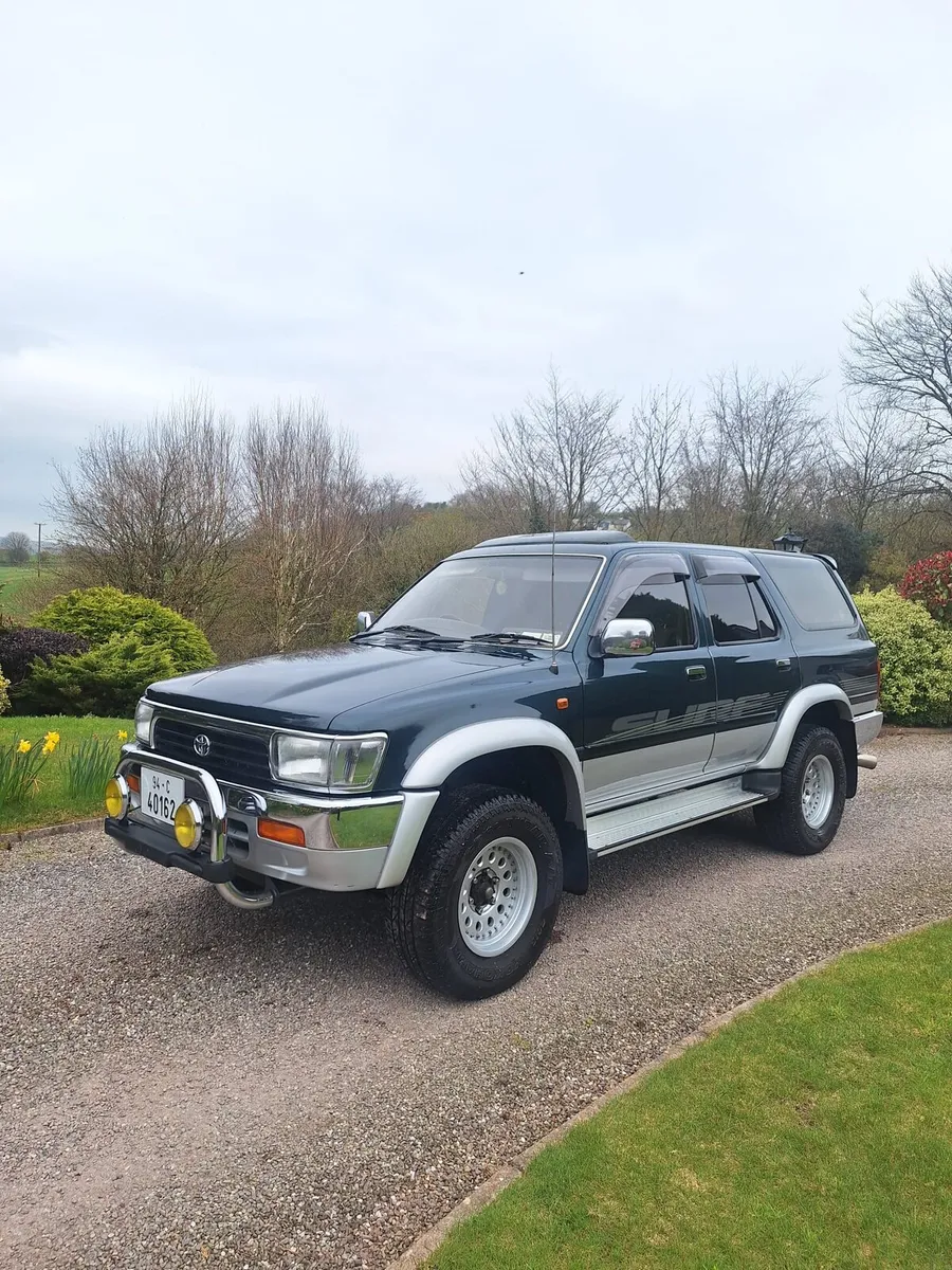 TOYOTA HILUX SURF - Image 1
