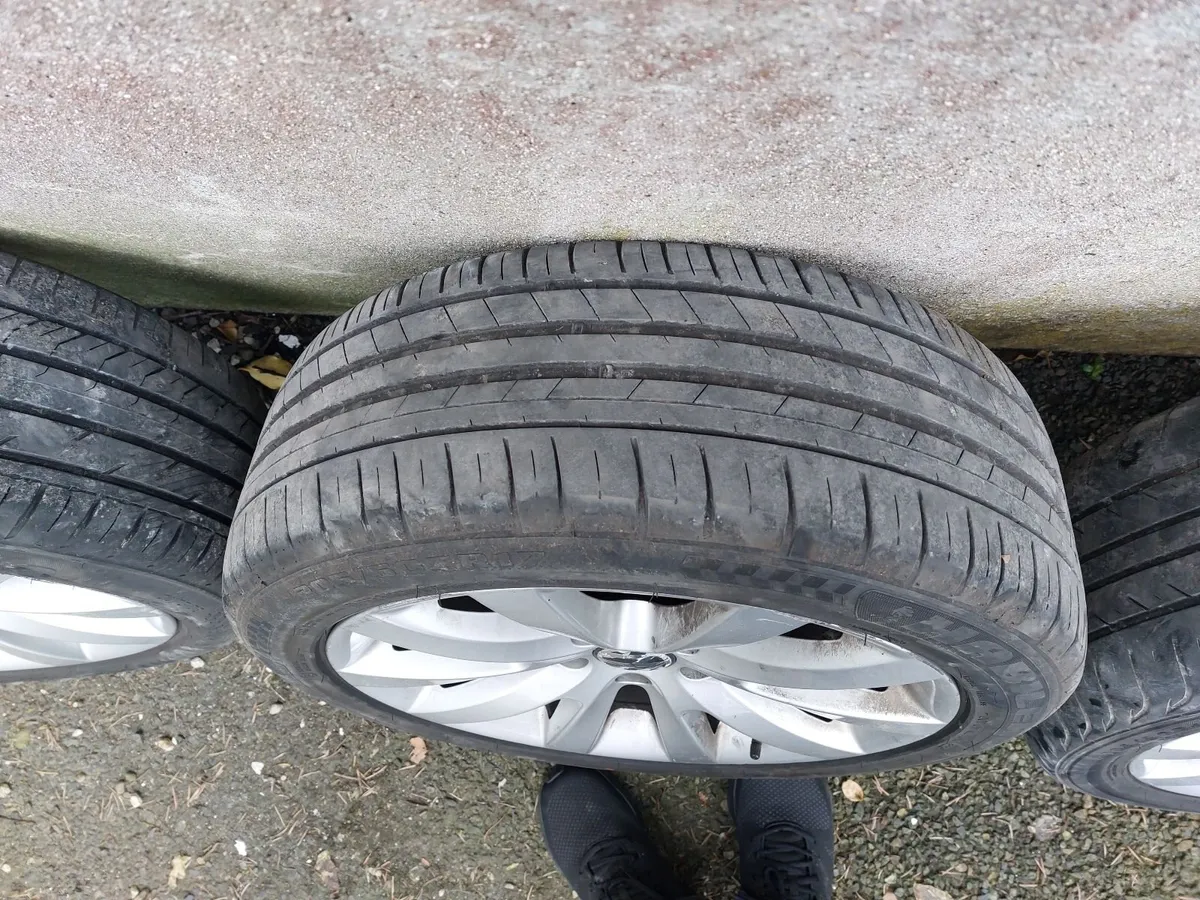 VW 17" ALLOYS and Tyres - Image 3