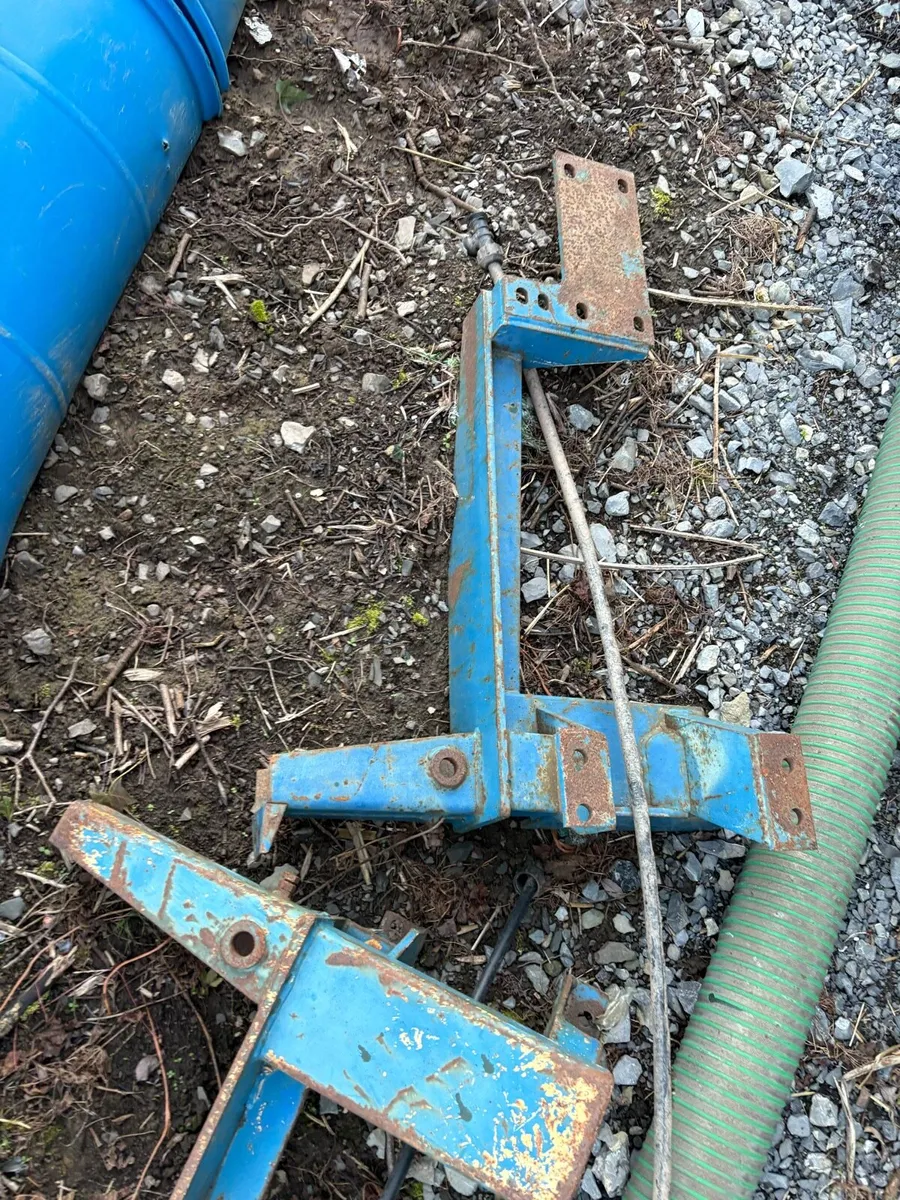 Tanco Loader brackets. Ford - Image 1