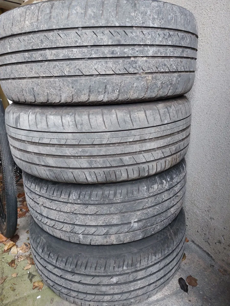 VW 17" ALLOYS and Tyres - Image 2