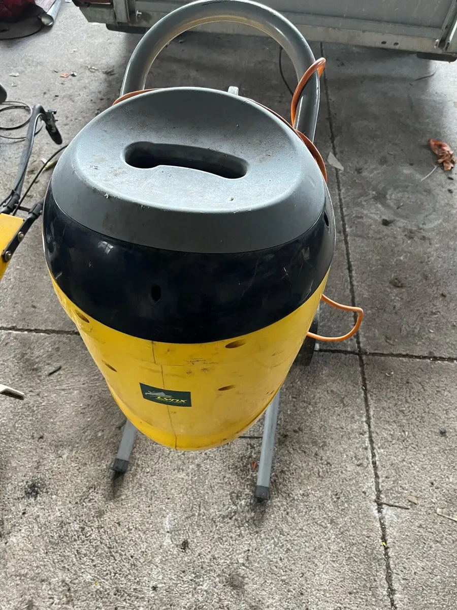 woodchipper - Image 1