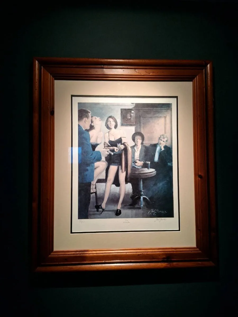 7 prints by Ted jones - Image 2