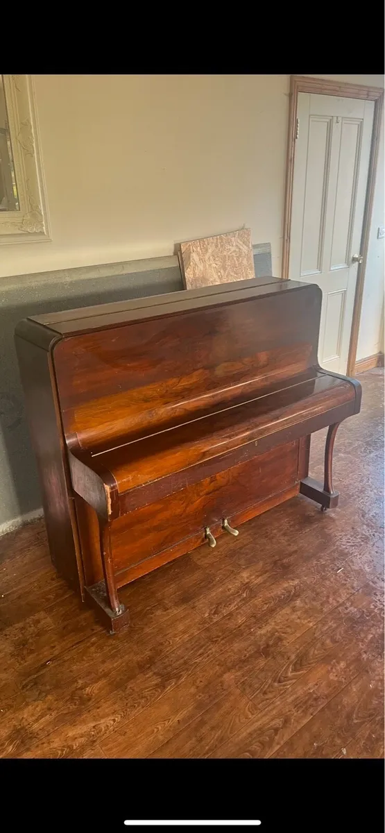 Piano for sale