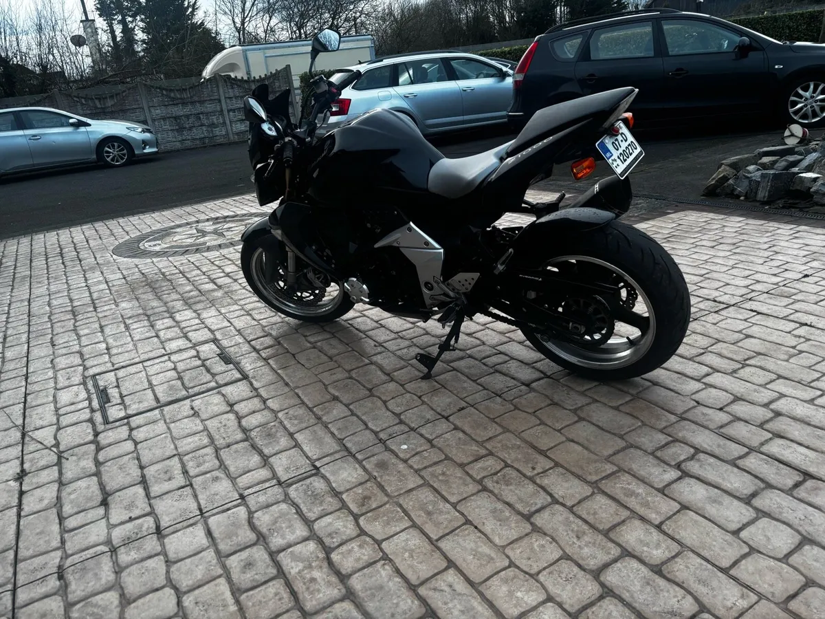 07 Kawasaki Z1000 - Image 4