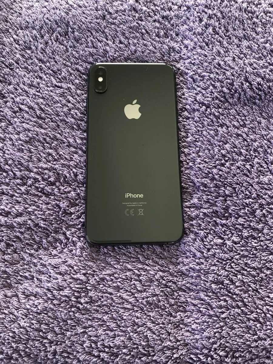 iPhone Xs Max Unlocked - Image 3