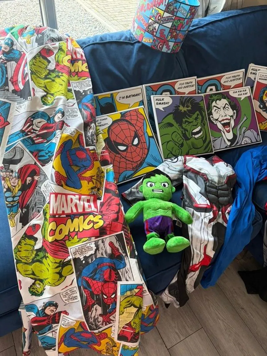 Fabulous full room set for Marvel fans - Image 2