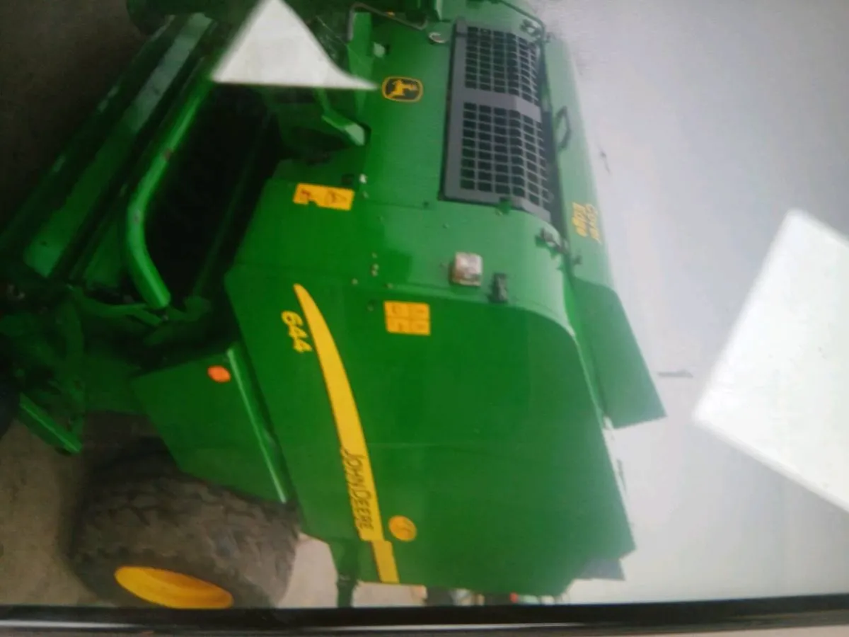 John Deere 644 Round Baler - Image 3