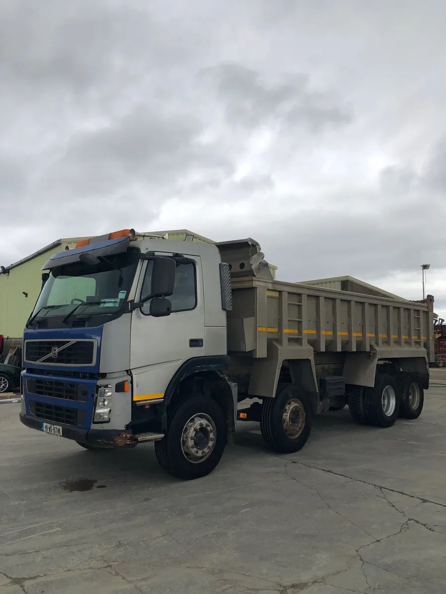 2010 Volvo FM13tipper - Image 3