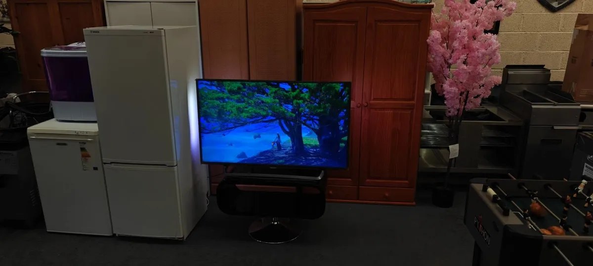 50 Inch Phlips Smart TV - Image 4