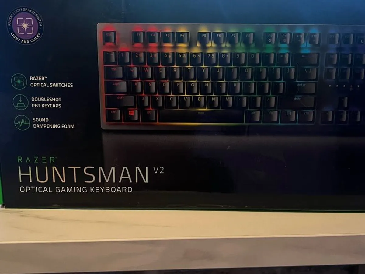 Razer huntsman v2 optical gaming keyboard - Image 1
