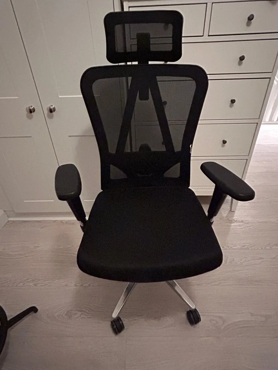Adjustable Office Chair - Image 1