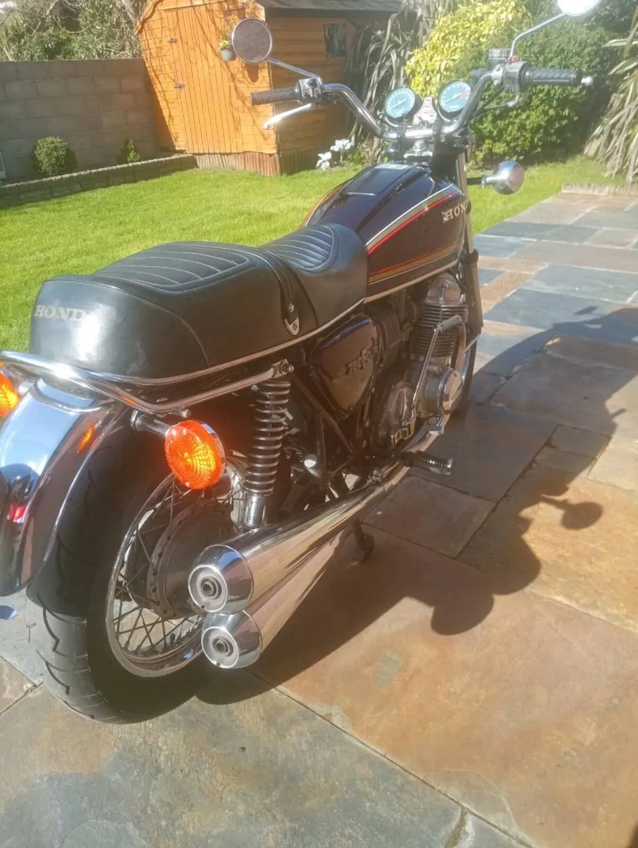 Motorcycle - Image 3